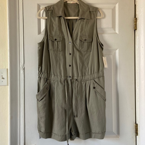 Two By Vince Camuto Romper Size L - Picture 1 of 5